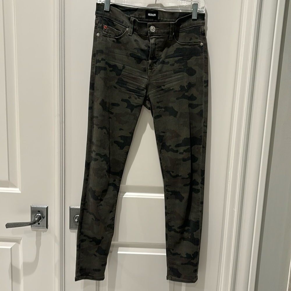 HUDSON Deployed Camo skinny ankle jeans